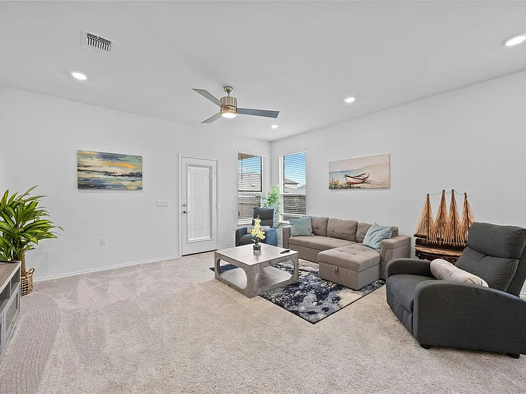 12529 Hallstatt Dr — Photo 18