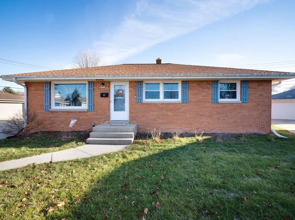 9729 West Wildwood TERRACE, West Allis, WI 53227
