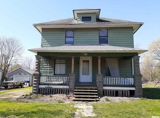 249 21st Pl, Clinton, IA 52732