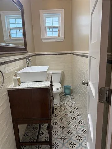 4915 Laurel St — Photo 16