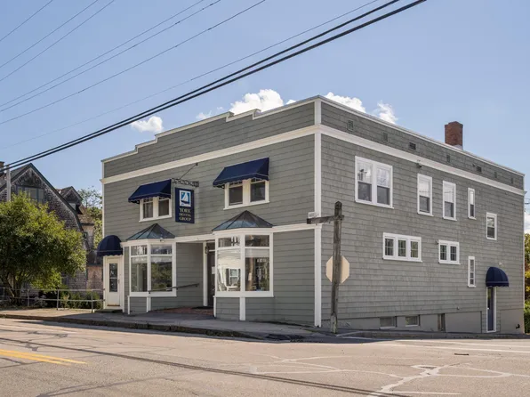 435 York St, York, ME 03909