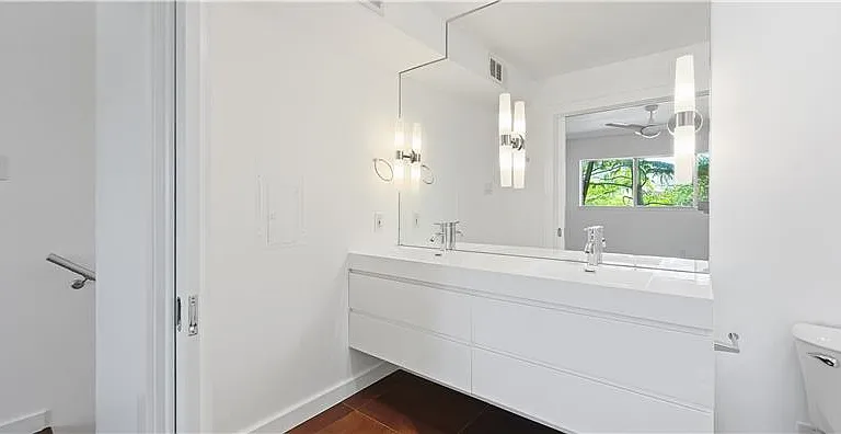 3707 Miles St #3 — Photo 8