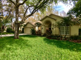 917 Centerwood Dr, Tarpon Springs, FL 34688