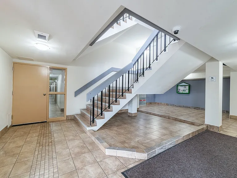 3805 Marlborough Dr NE — Photo 31