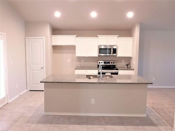 4th image of 3712 Prentiss Ave