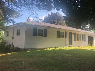 1071 Sir Knight Rd, Plainwell, MI 49080