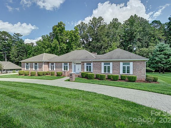 3rd image of 7 Ashley Pl
