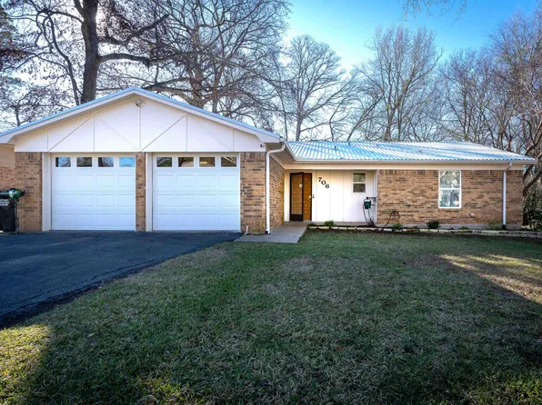 706 E Lynnwood Ln, Longview, TX 75604