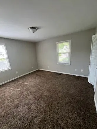 1703 Mayflower Dr #B — Photo 7