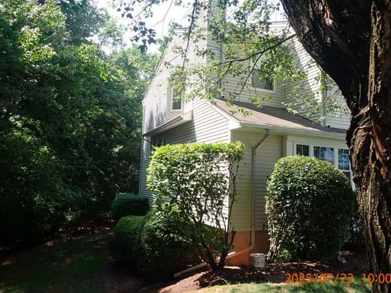 122 Sunnyvale Ct — Photo 16