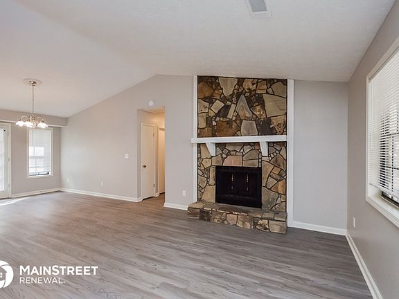 3rd image of 2971 David Ln NE