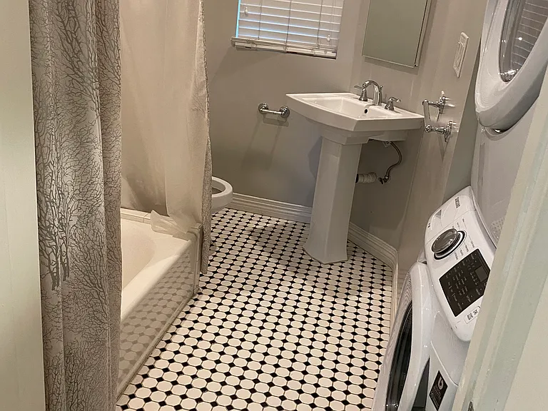 4610 Cimarron St #1 — Photo 7
