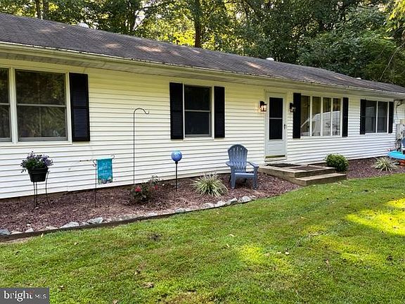 5th image of 15705 Croom Airport Rd #B