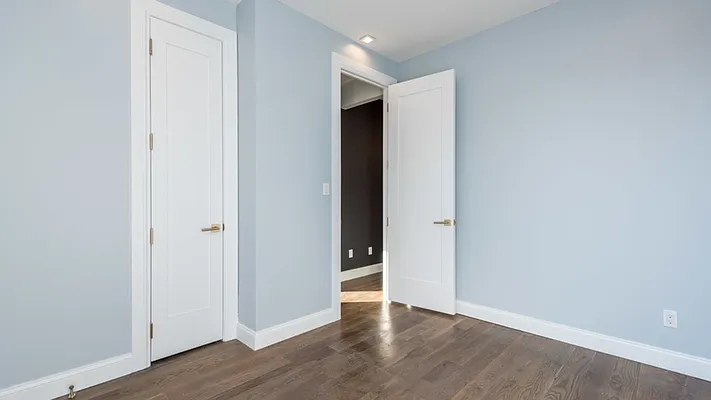 Rented by Nooklyn NYC LLC | media 7