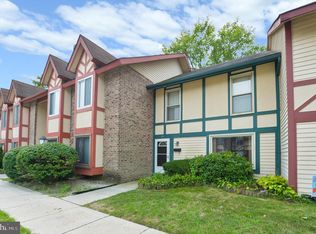 28 Chelsea Cir, Clementon, NJ 08021