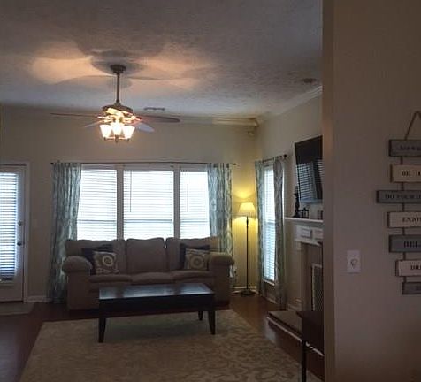 3rd image of 9313 Bristlecone Dr
