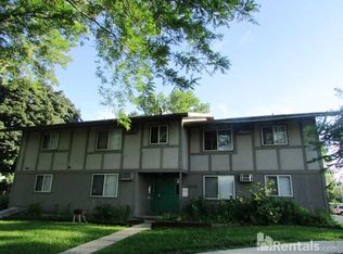 2910 Hoard St APT 8, Madison, WI 53704