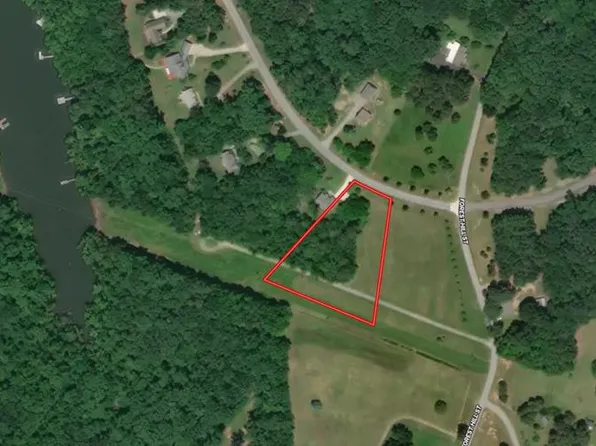 14 Long Beach Blvd, Clarksville, VA 23927