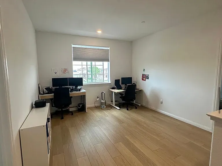 1483 Laurel Creek Dr — Photo 15