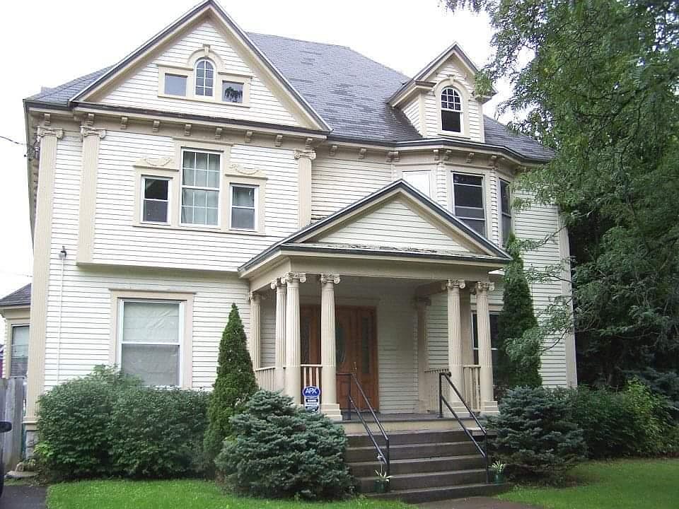 1st image of 219 Onondaga Ave