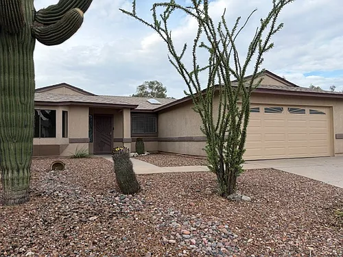 2571 W Glenbrook Way Photo 1