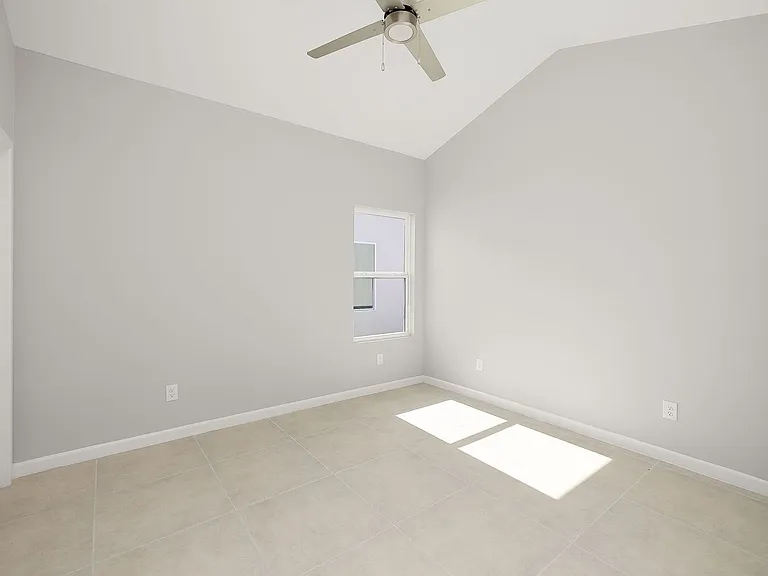 708 Oriole Rd — Photo 17