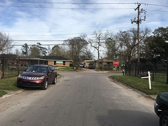 4th image of 3060 Briarwick Ln