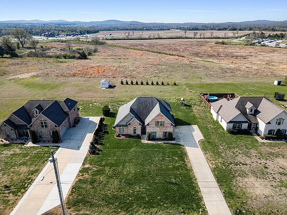 3rd image of 1754 Hickory Ridge Rd