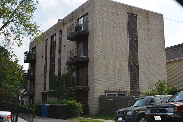 1st image of 2535 W Foster Ave APT Gs