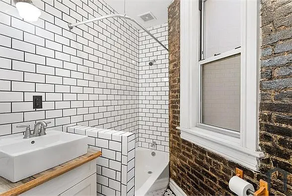 2408 Webster Ave — Photo 4