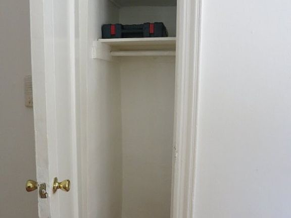 5th image of 703 W 184th St APT A