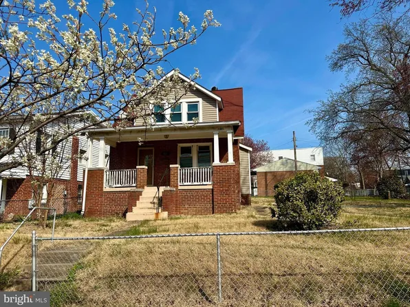 401 47th St NE, Washington, DC 20019