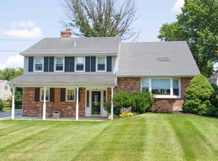 12 Longview Cir, Plymouth Meeting, PA 19462