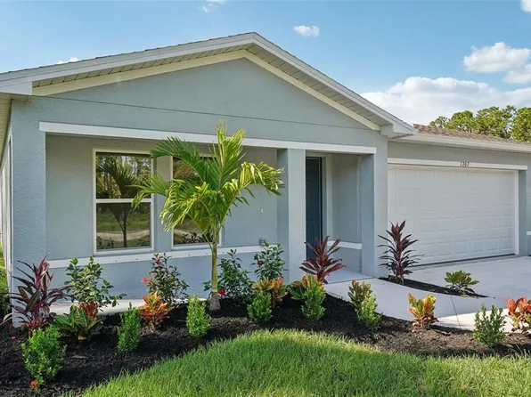 8023 S Marsh Cir, Labelle, FL 33935