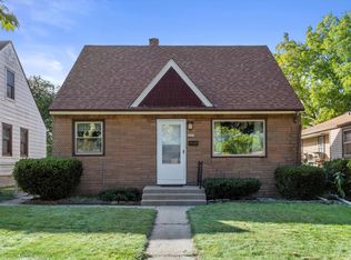 4853 N 90th St, Milwaukee, WI 53225