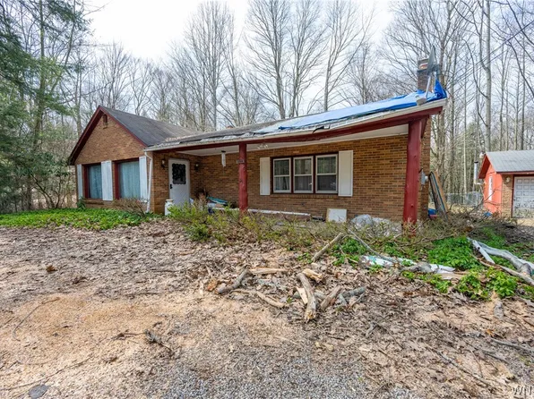 8988 Jennings Rd, Eden, NY 14057