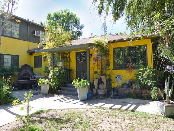 3rd image of 1612 W Alameda Ave