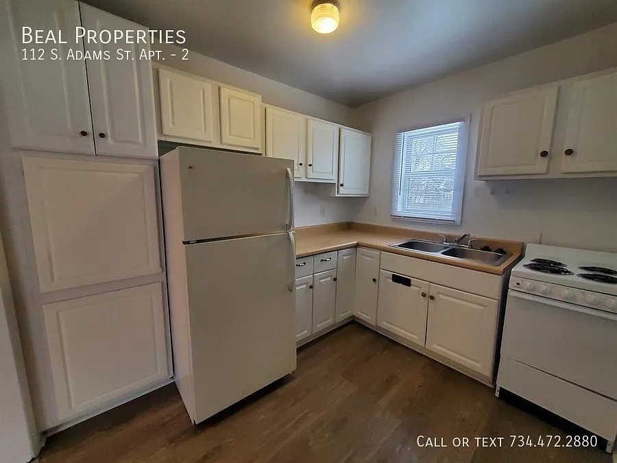 Studio, 350 sqft, $1,035 — Photo 3
