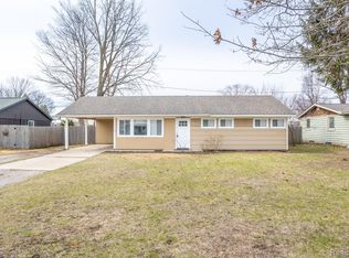 2353 Riverside Dr, Port Huron, MI 48060