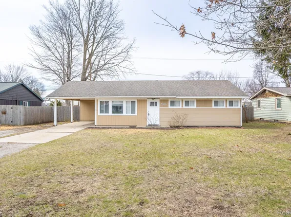 2353 Riverside Dr, Port Huron, MI 48060