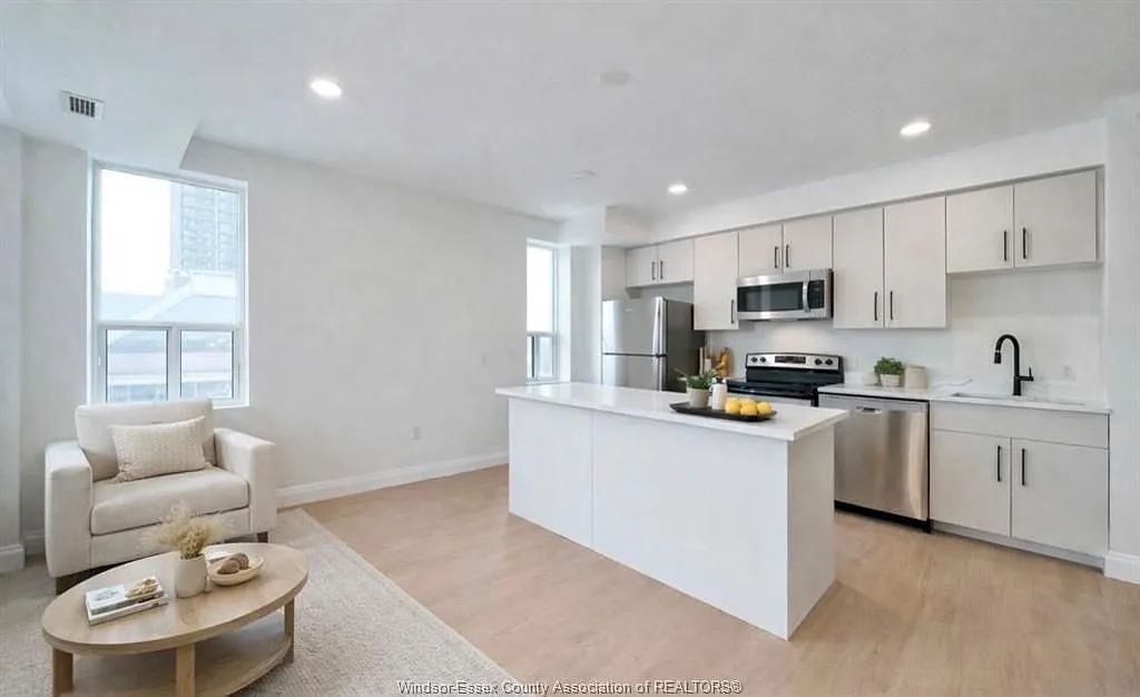 1 bed, 1.0 bath, $1,675 — Photo 1