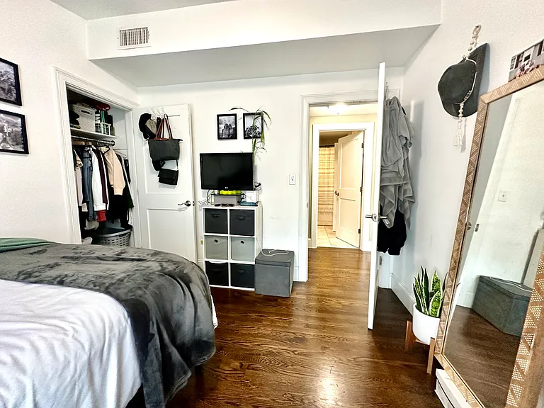 154 Gold St #3 — Photo 9