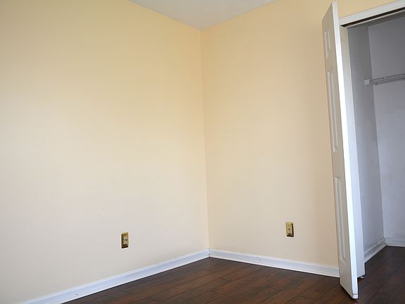 4th image of 10618 Sedgegrass Dr