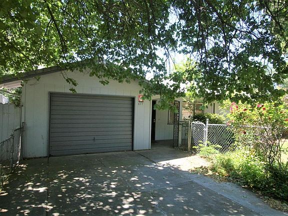 2nd image of 877 Camino Ct