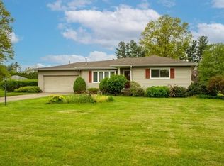 54561 Gilman Dr, Mishawaka, IN 46545