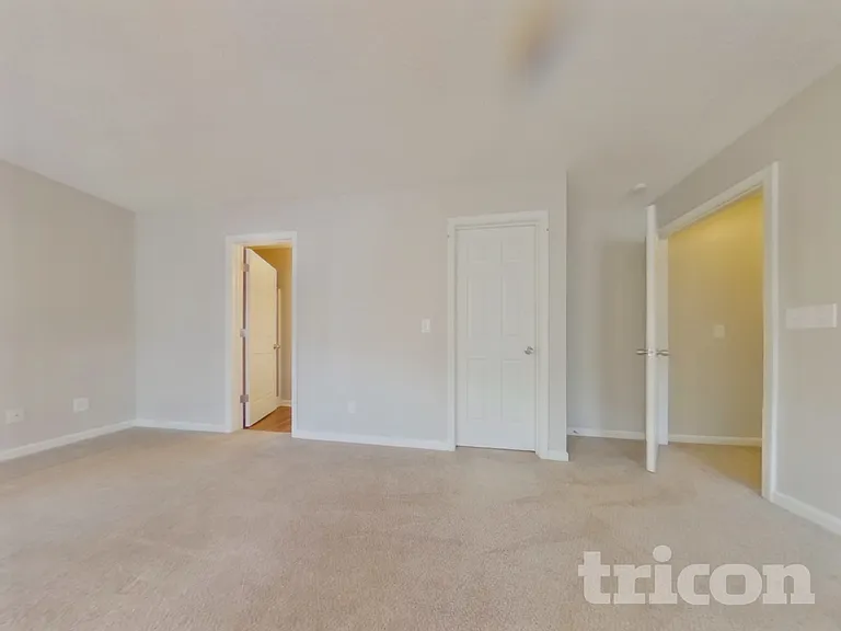 693 Grandview Cir — Photo 7