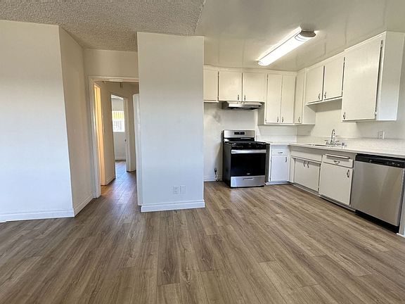 4th image of 8437 Tobias Ave APT 33