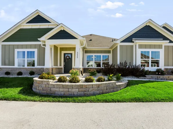 6222 Fairview Dr, McCordsville, IN 46055