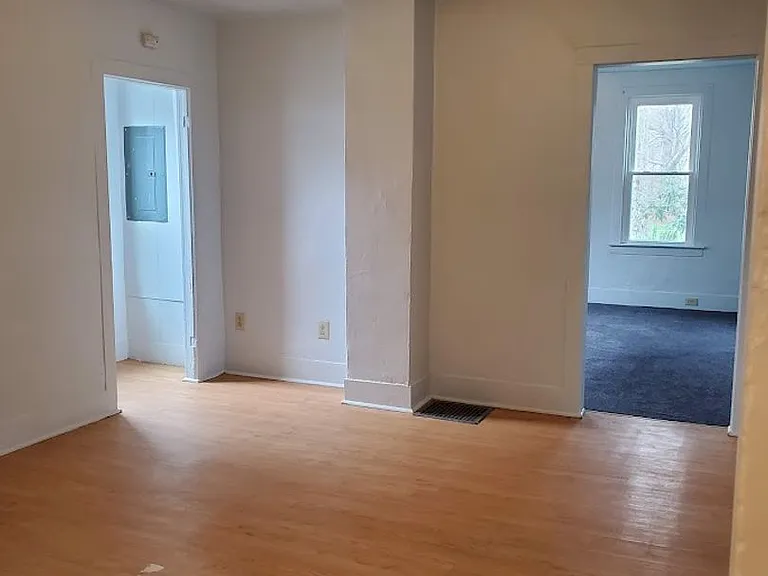 131 Wadsworth Ave — Photo 6