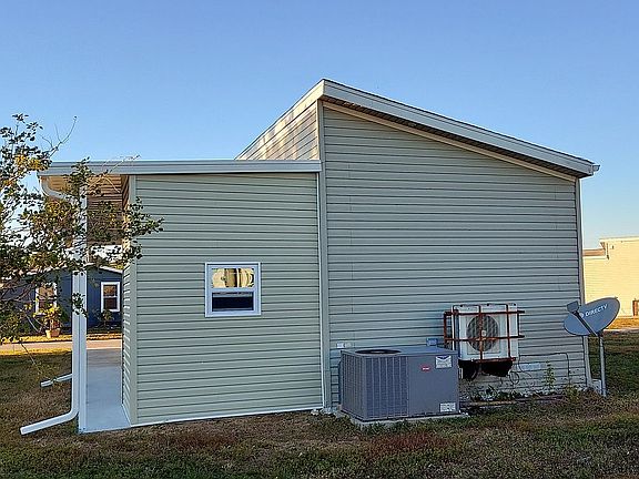4th image of 258 Mongoose Ln